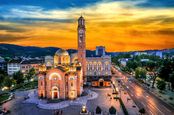 christ-erlöser-kathedrale in banja luka, republika srpska, bosnien und herzegowina - bosnien und herzegowina stock-fotos und bilder