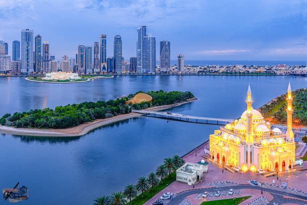 Beautiful view of Al Noor Mosque and the cityscape of Sharjah A beautiful view of Al Noor Mosque and the cityscape of Sharjah emirate of sharjah stock pictures, royalty-free photos & images