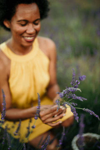 istock Countryside flowers makes me happy 1442150143