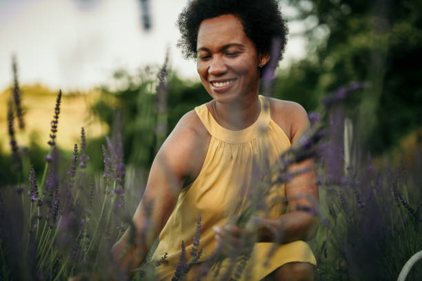 istock Countryside flowers makes me happy 1442150146