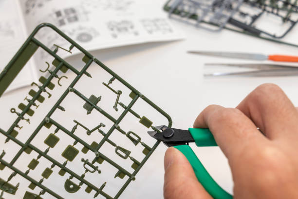 Cut out plastic model parts with nipper
