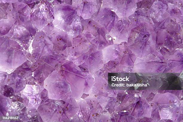 Amethyst Foto de stock y más banco de imágenes de Amatista - Amatista, Belleza, Brillante