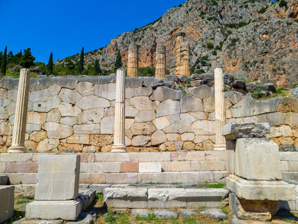 istock Stoa of the Athenians 1442190061