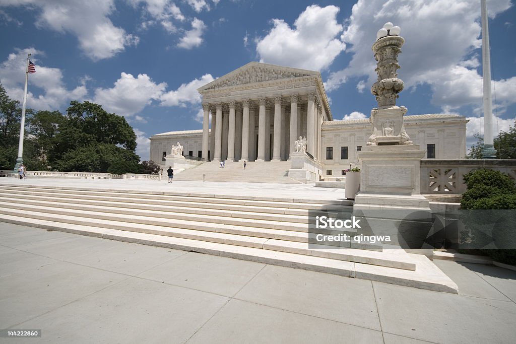 Kroki Fasada amerykański Sąd Najwyższy budynek w Waszyngtonie DC - Zbiór zdjęć royalty-free (Budynek sądu)
