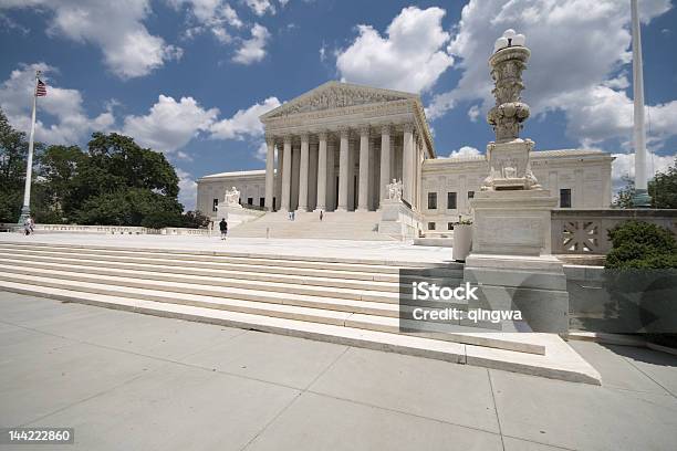 Kroki Fasada Amerykański Sąd Najwyższy Budynek W Waszyngtonie Dc - zdjęcia stockowe i więcej obrazów Budynek sądu