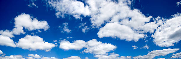 photo panoramique du ciel bleu - Photo