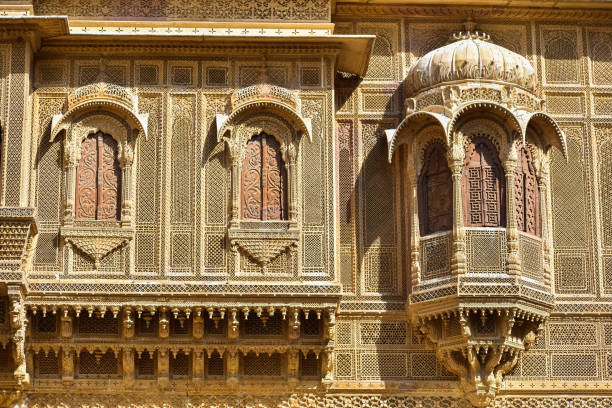 detailed wall art in jaisalmer - jaisalmer imagens e fotografias de stock