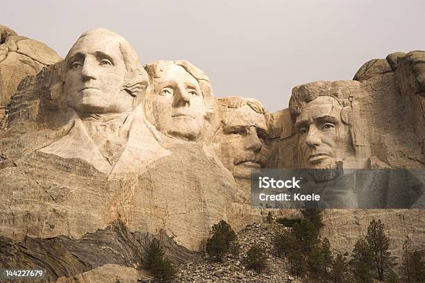 Mount Rushmore Nahaufnahme Stockfoto und mehr Bilder von Berg - Berg, Black Hills, Denkmal