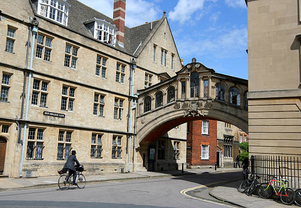 オックスフォード大学、嘆きの橋 - bridge of sighs ストックフォトと画像