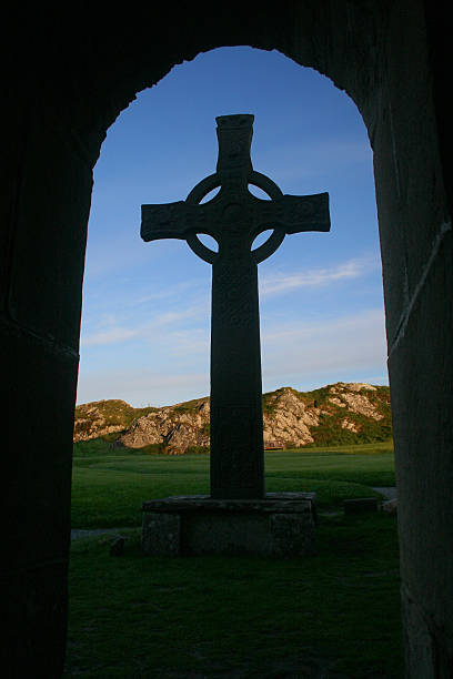 st john's cross - iona стоковые фото и изображения