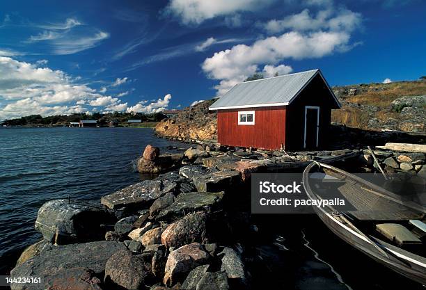 Pescador Casa Vermelha De Aland - Fotografias de stock e mais imagens de Ao Ar Livre - Ao Ar Livre, Arquipélago, Atividade Recreativa
