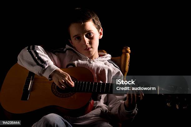 Foto de Jovem Músico e mais fotos de stock de Adolescente - Adolescente, Adolescência, Arte