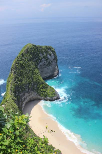 istock Kelingking beach, Bali, Indonesia 1442394232