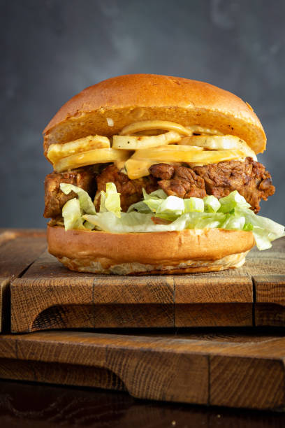 istock Chuck Steak Burger | Billys American Restaurant | Pysznefotki.pl 1442455766