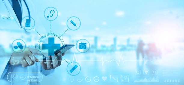 Doctor holding stethoscope works using laptop with virtual screen interface technology. Use network connect to the Internet. Medical technology diagnosis of health concept screen analysis technology. el médico que sostiene el estetoscopio funciona utilizando una computadora portátil con tecnología de interfaz de pantalla virtual. utilice la conexión de red a internet. tecnología médica diagnóstico de la tecnología de análisis de pantalla de co