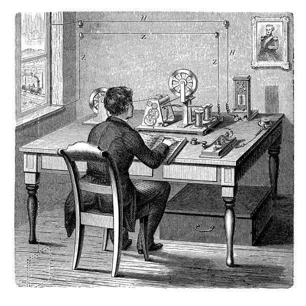 빈티지 기술 : 모스 전신 사무실 스테이션, 코드로 작업하는 직원 - telegraph machine stock illustrations