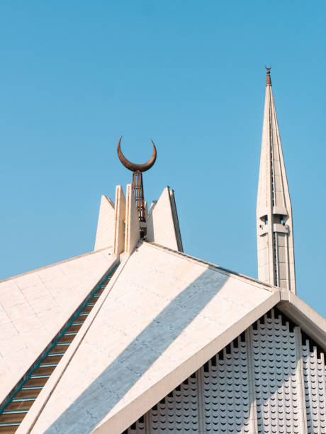 istock Faisal Mosque, Islamabad's Largest Mosque, commissioned by the Saudis in the 70s - Vertical shot 1442498339