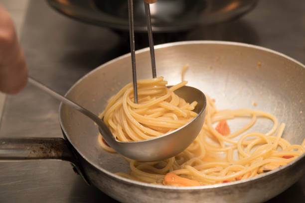 istock Cooking seafood spaghetti 1442505958