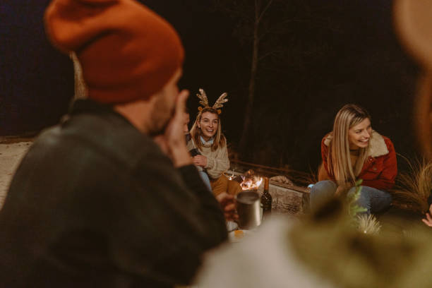 istock Outdoor Christmas dinner party 1442519429