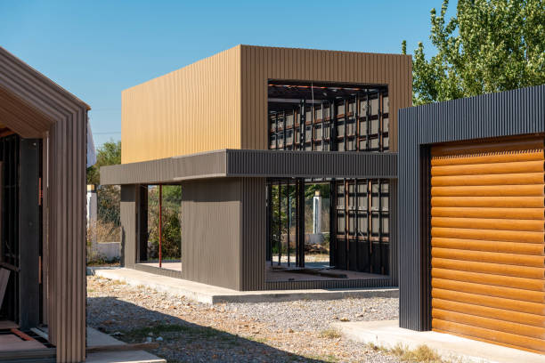 istock Newly built metal framed building with siding. Construction of a new tiny house. selective focus 1442544089