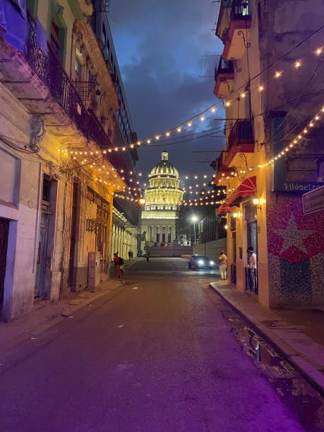 Capitol Building at Nightfall(RAW) Capitol Building at Nighttime, Havana, Cuba. old havana stock pictures, royalty-free photos & images