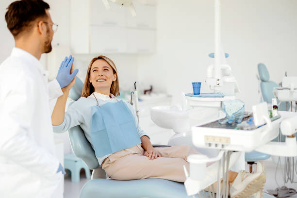 istock Woman giving a High-five to her Dentist 1442594204