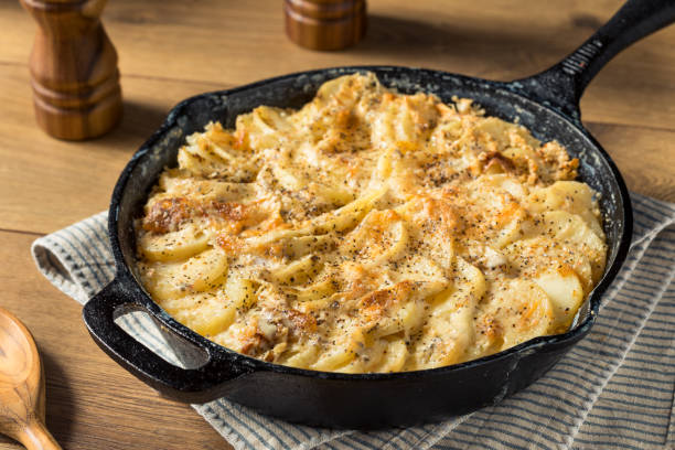 istock Homemade Cheesy Potatoes Gratin 1442601358