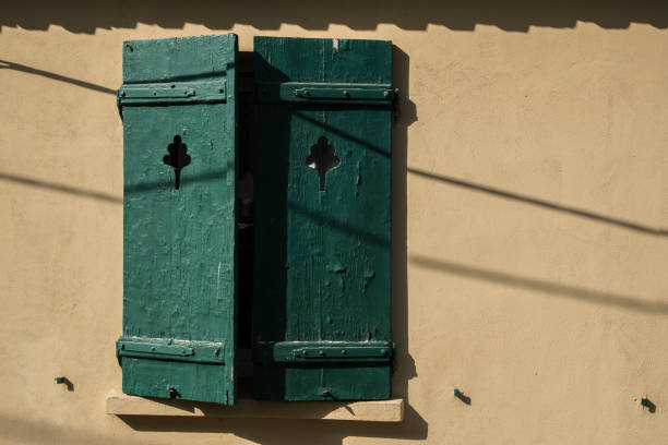 istock Old vintage house 1442608195