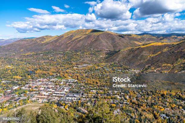 Autumn Colors In Aspen Colorado Stock Photo - Download Image Now - Aspen - Colorado, Aspen Leaf, Aspen Tree