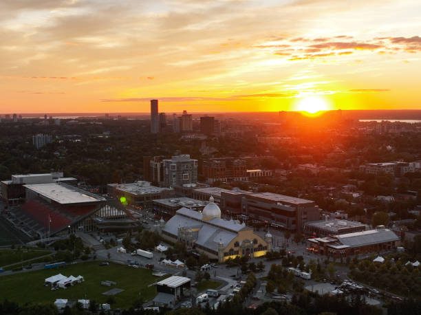 istock Sunrise over Rideau River，Ottawa Canada 1442617028