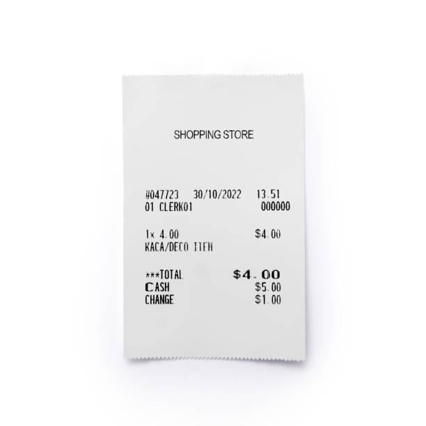 白い背景�に紙の印刷された販売店の領収書 - cash register receipt retail supermarket ストックフォトと画像