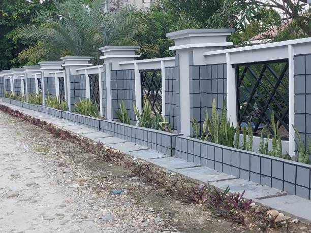 istock Neat Concrete Fence 1442714670