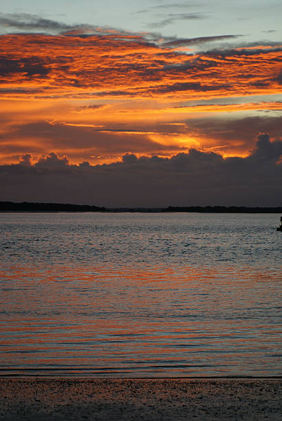 Belo pôr do sol - fotografia de stock