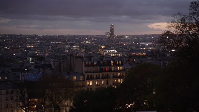 Timelapse of Paris from the Montmartre hill