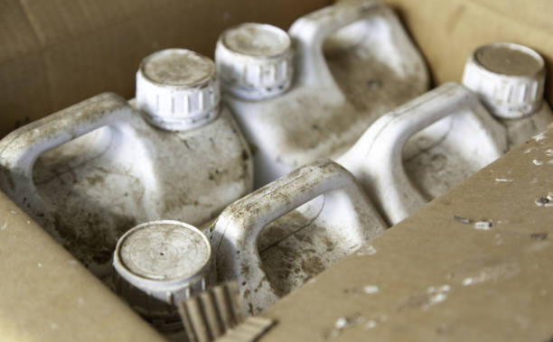 istock Used oil bottle fry 1442727525