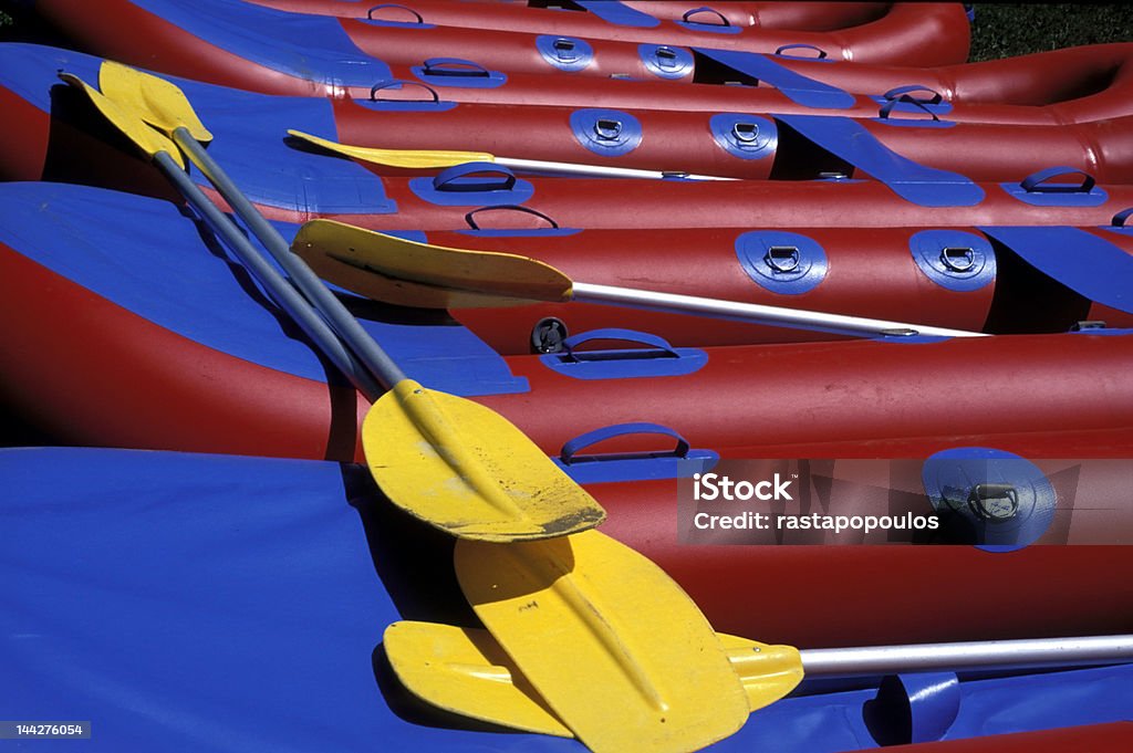 Balsas de caucho - Foto de stock de Rafting en aguas bravas libre de derechos