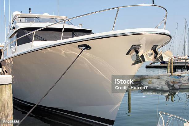 Megayacht Stockfoto und mehr Bilder von Segeljacht - Segeljacht, Anlegestelle, Bootssteg