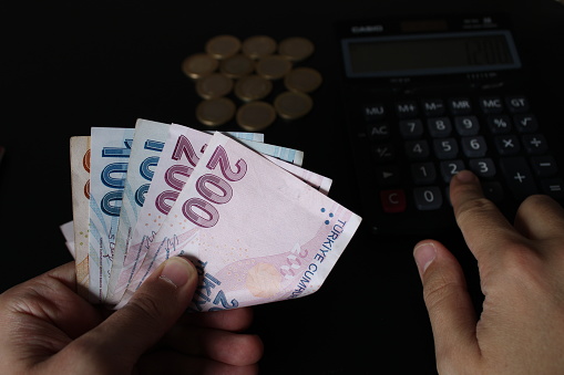 Türkish dinero y financiero. Calculadora. photo