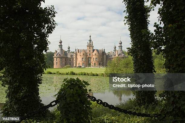 Castel Ooidonk Stockfoto und mehr Bilder von Schlossgebäude - Schlossgebäude, Alte Geschichte, Bauwerk