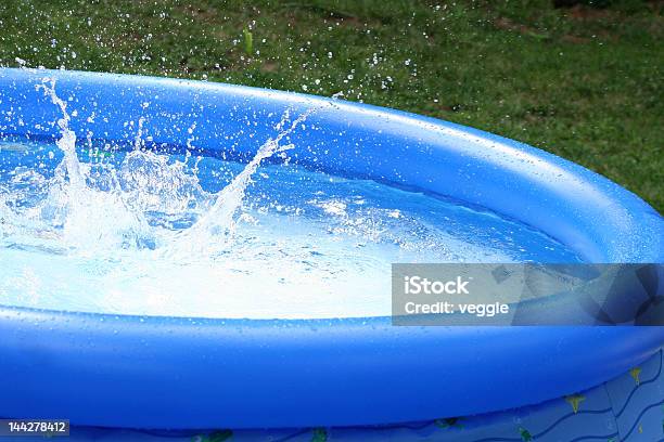 Verão Água Splash - Fotografias de stock e mais imagens de Curva - Forma - Curva - Forma, Insuflável, Ao Ar Livre
