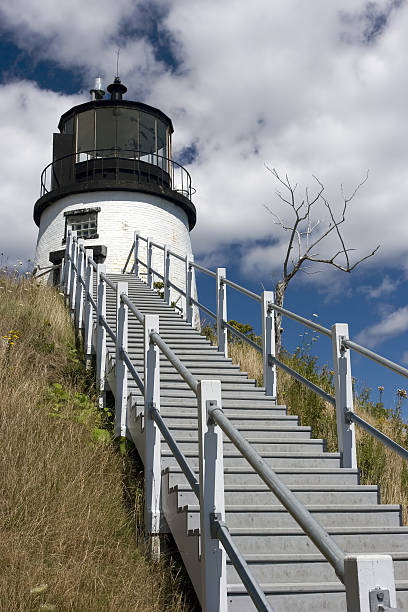 сова's руководитель маяк - owls head lighthouse стоковые фото и изображения