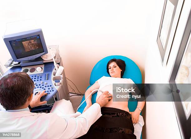 4d Ultrasonic Scan Stock Photo - Download Image Now - 20-29 Years, 25-29 Years, Abdomen