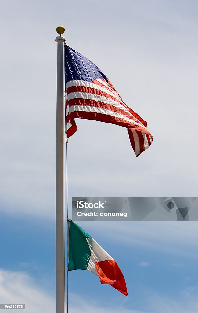 Bandiere americane e italiano - Foto stock royalty-free di Allegoria