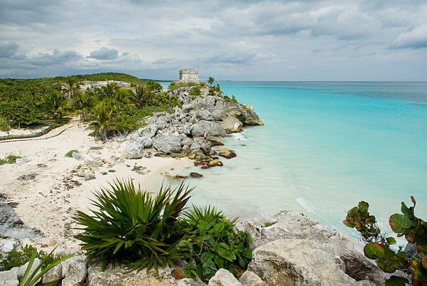 tulum vista panorâmica das ruínas - mayan riviera - fotografias e filmes do acervo