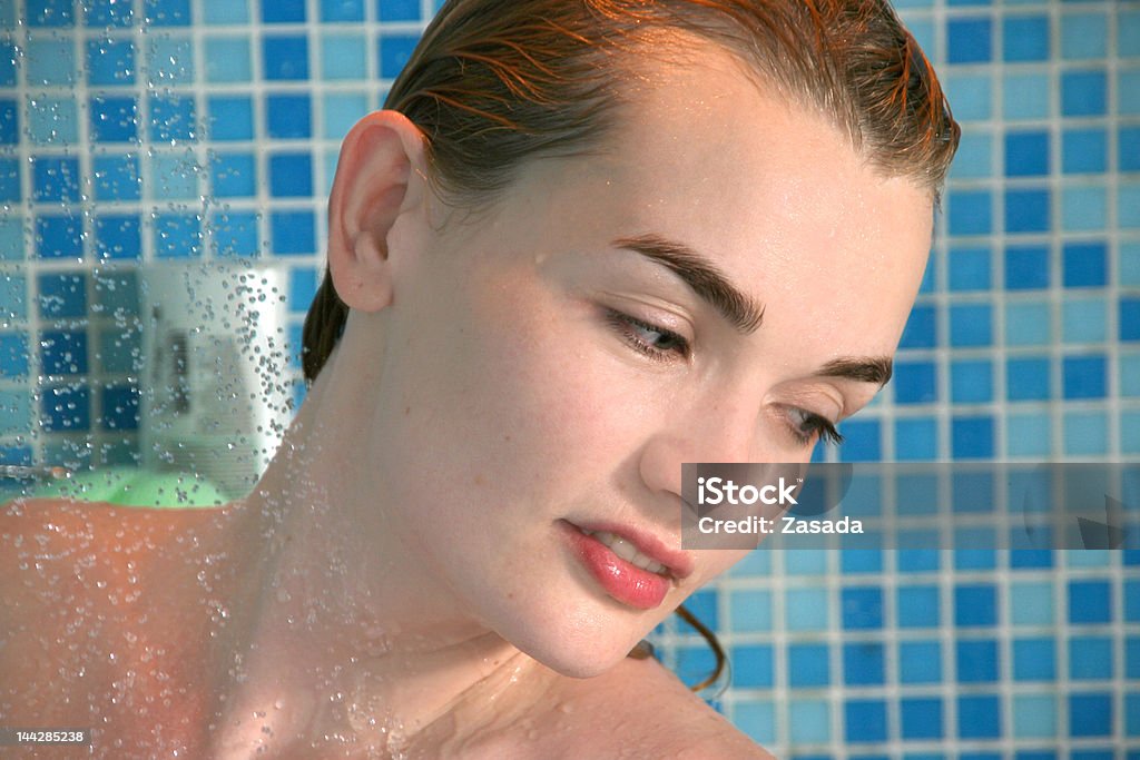 Frau in der Dusche - Lizenzfrei Attraktive Frau Stock-Foto