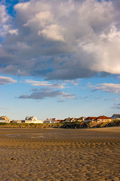 istock Line of Houses 144285877