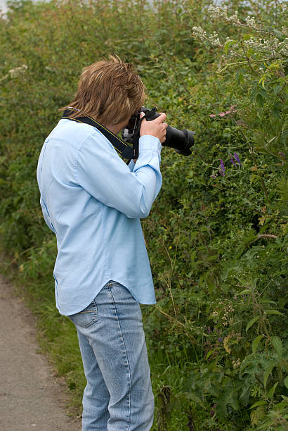istock female photographer 144285948