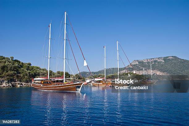 Gulet Barcos Na Turquia Mediterrânea - Fotografias de stock e mais imagens de Ao Ar Livre - Ao Ar Livre, Atividade Recreativa, Azul Turquesa