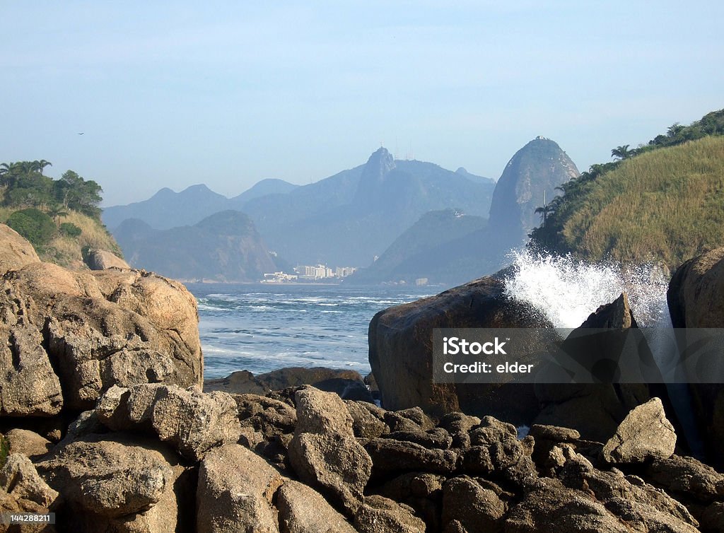 Pietre sulla spiaggia - Foto stock royalty-free di Ambientazione esterna