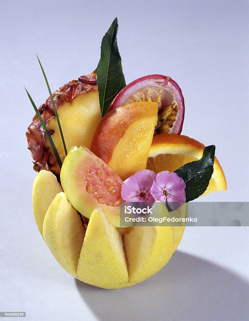 Natura morta con frutta - Foto stock royalty-free di Abbondanza